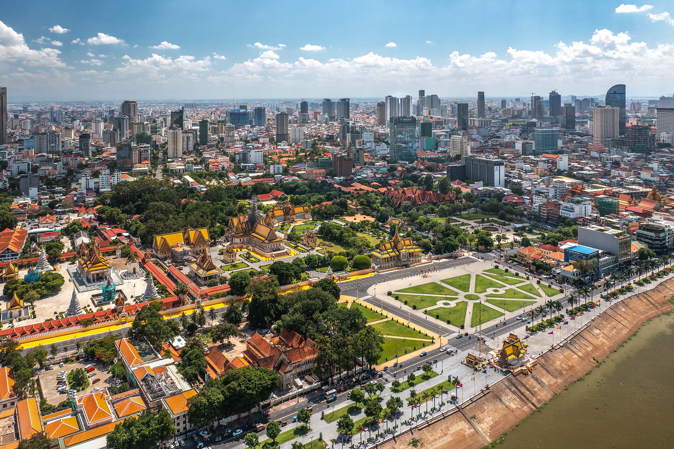 Overview of the Royal Palace and Phnom Penh city from the air | Aerial Photographer in Cambodia